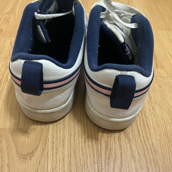 Nike , White , youth size 6.5 - Picture 5 of 8